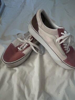 Vans  Pink Suede / Cream Canvas Platform Sneakers / Size 9 Women's / 7.5 Mens